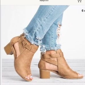 Women’s Swede Heels Sandals